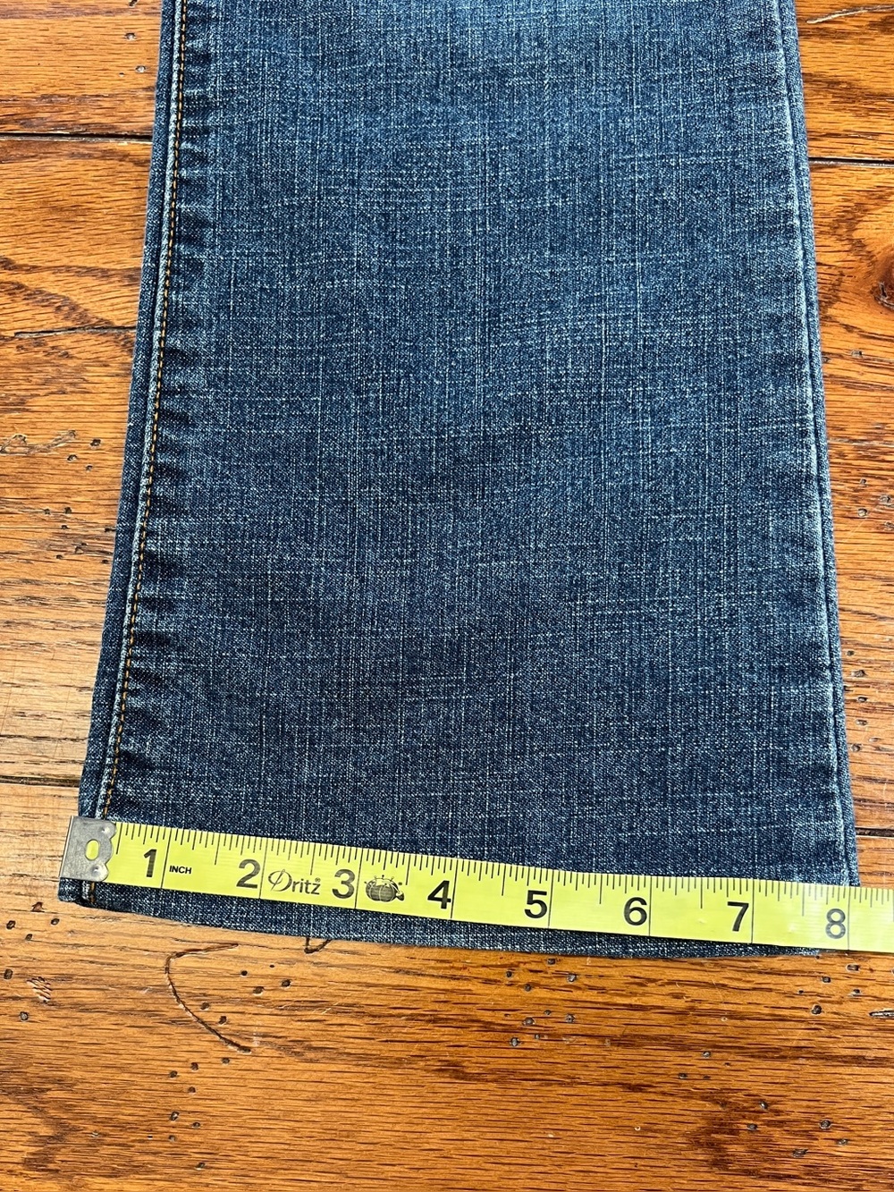 Levi’s Women’s Denim Jeans Size 4 - Picture 8 of 9